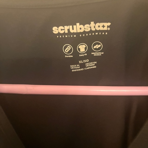 Cherokee Black V-Neck Scrub Top - Picture 3 of 9